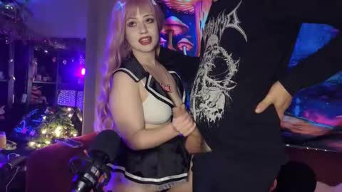 Leonita and Leon online show from 12-16-25, 11:54