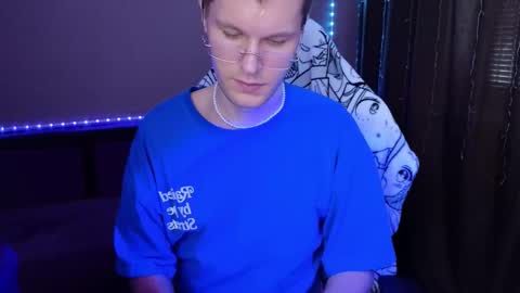 Leon online show from 01-10-25, 05:47