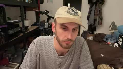 Leon online show from 11-27-25, 03:36