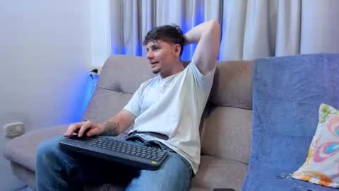 Leo  online show from 02-28-26, 04:35