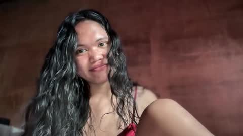 Snapshot of leora_luna chatting on 01-15-26, 04:06 Jenn online show from 01-15-26, 04:06