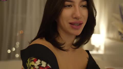 Leora online show from 03-03-25, 07:28