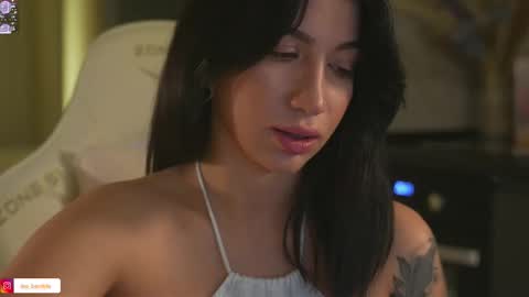 Leora online show from 10-27-25, 05:28