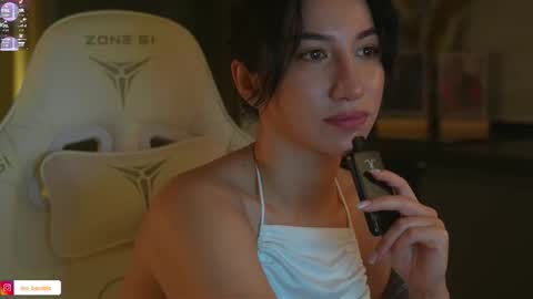 Leora online show from 11-17-25, 05:19