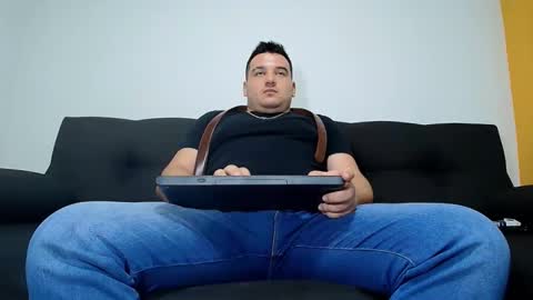 Snapshot of leoreem_ chatting on 11-06-25, 01:06 leoreem_ online show from 11-06-25, 01:06