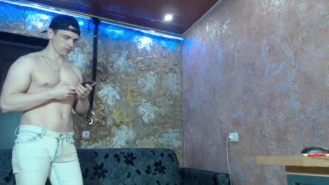 leoroman online show from 03-01-25, 09:18