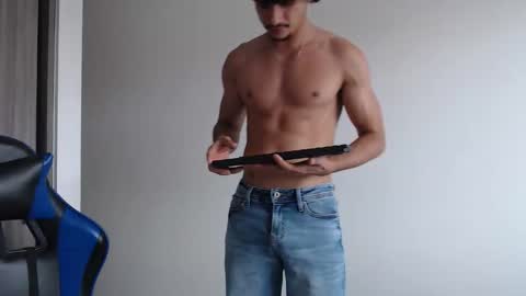 leostorm25 online show from 02-25-26, 08:18