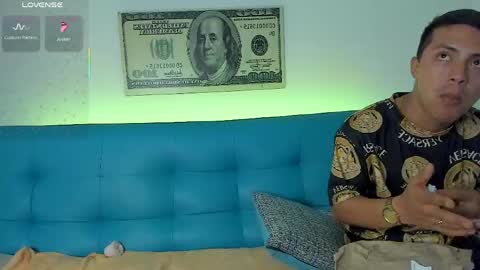 Snapshot of leovargas19hot chatting on 04-14-26, 02:39 Leo Vragas online show from 04-14-26, 02:39