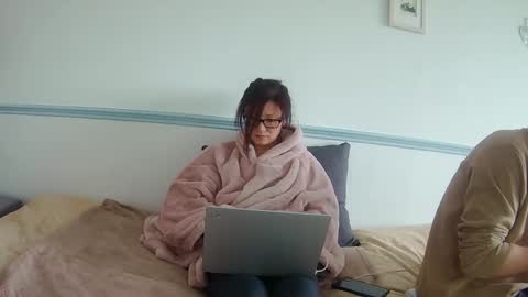 LePetitFeet1 online show from 02-18-25, 12:28