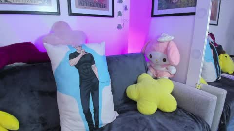 Kat online show from 03-30-26, 01:28