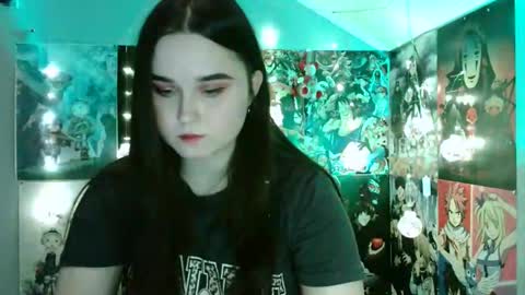 Snapshot of leraaa72 chatting on 12-14-24, 10:24 little secret online show from 12-14-24, 10:24