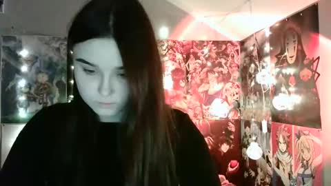 Snapshot of leraaa72 chatting on 12-21-24, 07:13 little secret online show from 12-21-24, 07:13