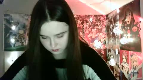 Snapshot of leraaa72 chatting on 12-25-24, 10:17 little secret online show from 12-25-24, 10:17