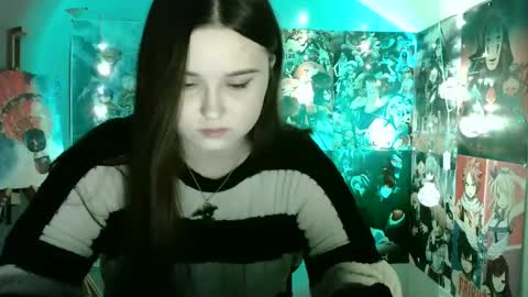 Snapshot of leraaa72 chatting on 01-07-25, 07:10 little secret online show from 01-07-25, 07:10