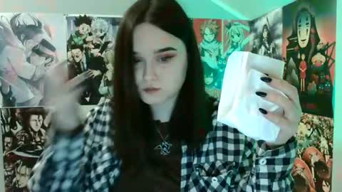 Snapshot of leraaa72 chatting on 02-24-25, 07:33 little secret online show from 02-24-25, 07:33