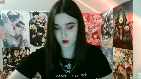 Snapshot of leraaa72 chatting on 02-28-25, 09:44 little secret online show from 02-28-25, 09:44