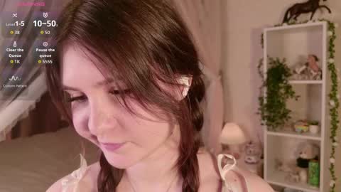 Nicole Moore online show from 03-20-26, 03:17