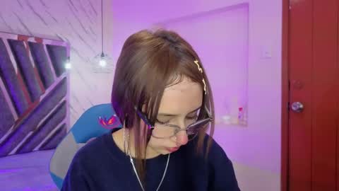 Snapshot of leri_rose_ chatting on 05-06-26, 11:26 online show from 05-06-26, 11:26