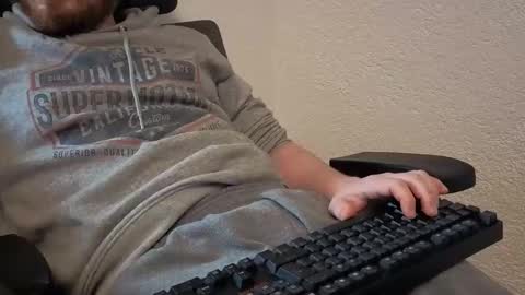 Leroy online show from 11-25-25, 11:10