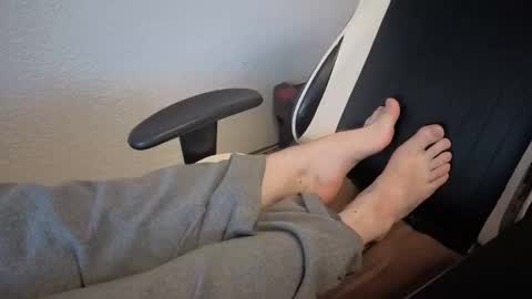 Leroy online show from 11-30-25, 10:08