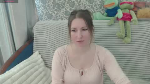 Snapshot of lesanamagic chatting on 06-04-26, 09:37 LesanaMagic online show from 06-04-26, 09:37