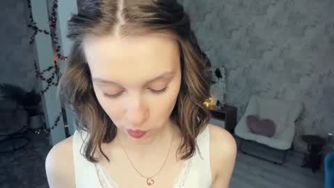 Snapshot of lesigrace chatting on 02-15-26, 08:02 Sanem online show from 02-15-26, 08:02