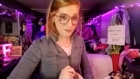 LesleyGumGrass- The Boring Trans girl online show from 02-27-25, 05:24