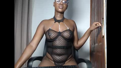 Snapshot of leslie_bebby2 chatting on 03-15-26, 12:49 leslie online show from 03-15-26, 12:49