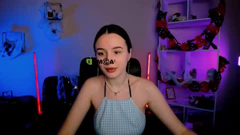 leslie_bird online show from 10-24-25, 08:55