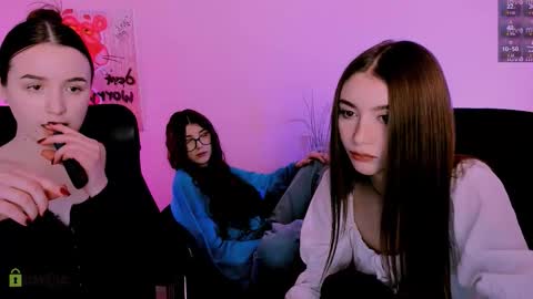 leslie_bird online show from 02-03-26, 02:33