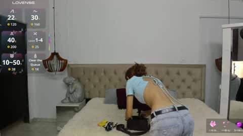 Snapshot of leslieanddrako chatting on 05-13-26, 05:21 L E S L E Y AND D R A K O online show from 05-13-26, 05:21