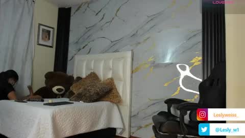 I am here from Monday to Friday from 730 am to 130 pm Colombia time and saturday from 500 am to 1000 am .... Soon Blue page online show from 05-26-26, 11:28