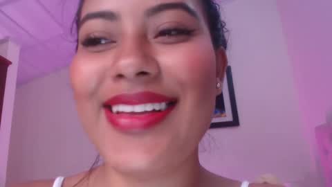 Snapshot of leslyandika chatting on 03-08-25, 06:26 LeslyAndika online show from 03-08-25, 06:26