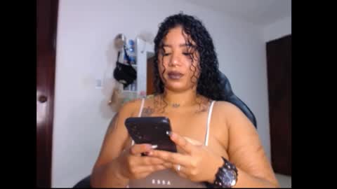 lesly online show from 09-10-25, 02:44