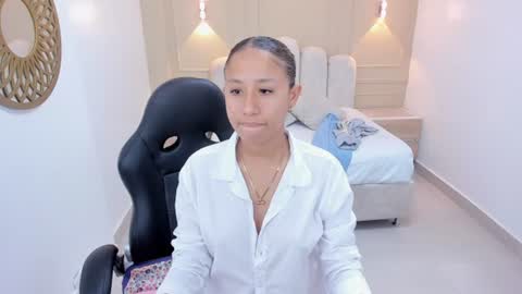   online show from 07-02-26, 07:42