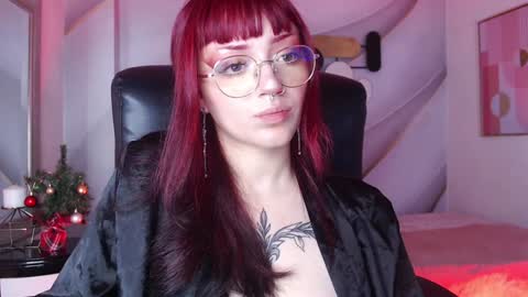 Less  online show from 12-04-24, 12:14