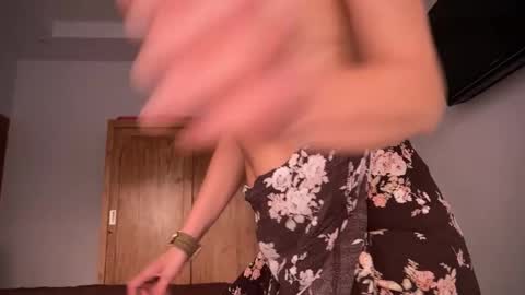 Snapshot of lessya_magic chatting on 02-17-25, 10:18 lessya_magic online show from 02-17-25, 10:18