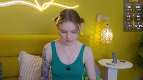 Lessy online show from 05-20-26, 03:13