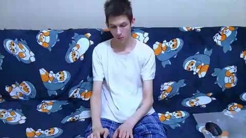 Snapshot of lester_broo chatting on 06-13-26, 02:04 lester_broo online show from 06-13-26, 02:04