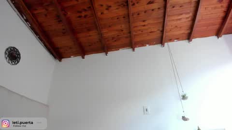 Snapshot of leticiaroldan chatting on 02-02-25, 09:45 Leticia online show from 02-02-25, 09:45