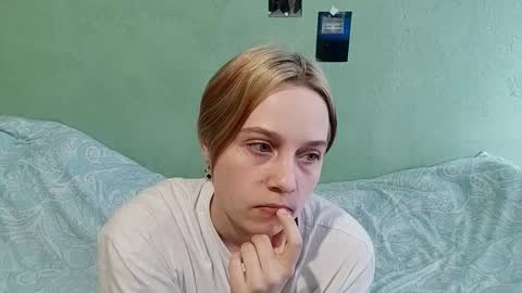 letitiaboteler online show from 12-01-25, 11:04