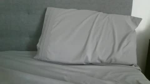 lets_play143 online show from 05-22-26, 01:13