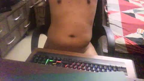 letschat22a online show from 11-23-25, 08:41