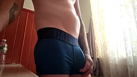 Showmeyourtoes online show from 06-27-26, 10:37