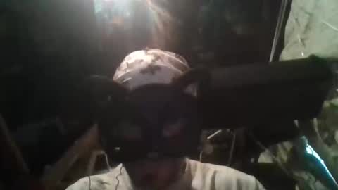 letslookateach online show from 11-19-25, 02:06