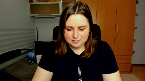 Naomi online show from 05-20-26, 06:08
