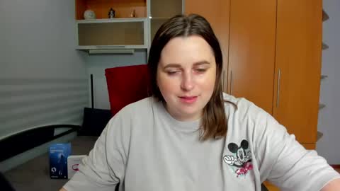 Naomi online show from 06-01-26, 05:42