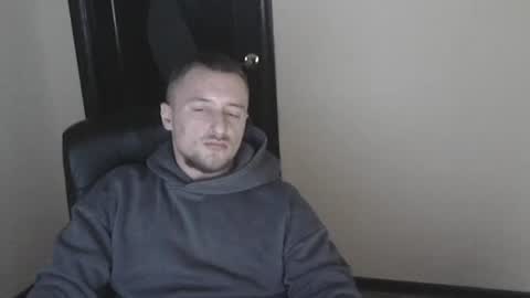 Snapshot of lev1ngston chatting on 12-29-24, 06:05 lev1ngston online show from 12-29-24, 06:05