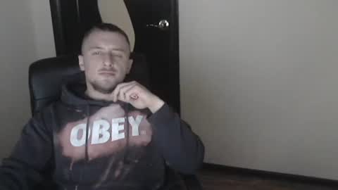 Snapshot of lev1ngston chatting on 01-09-25, 08:24 lev1ngston online show from 01-09-25, 08:24