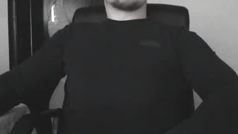 Snapshot of lev1ngston chatting on 10-05-25, 10:35 lev1ngston online show from 10-05-25, 10:35